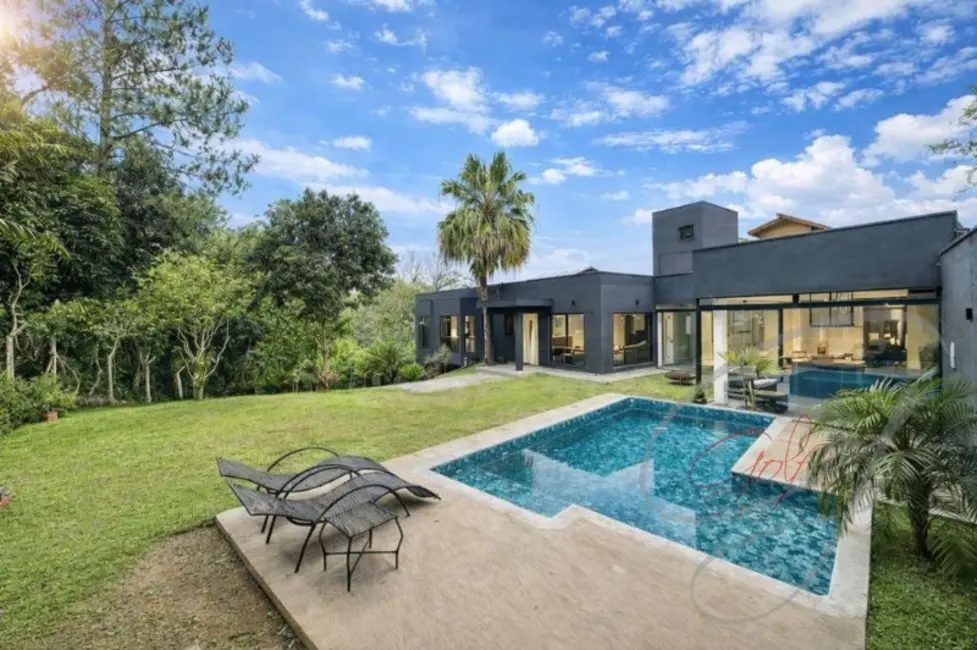 Foto 1 de Casa de Condomínio com 4 quartos à venda, 274m2 em Embu Das Artes - SP