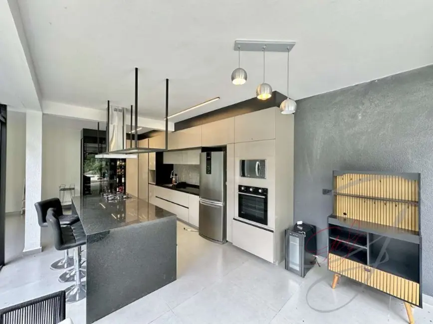 Foto 9 de Casa de Condomínio com 4 quartos à venda, 274m2 em Embu Das Artes - SP