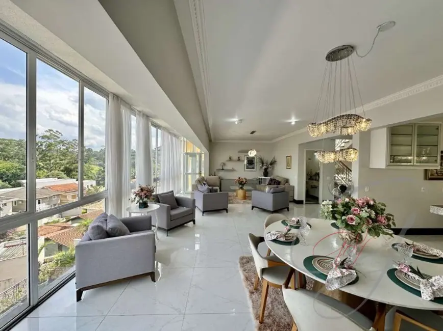 Casa de Condomínio com 5 quartos à venda, 650m2 em Granja Viana, Cotia - SP - imagem 9 Foto 9 de Casa de Condomínio com 5 quartos à venda, 650m2 em Granja Viana, Cotia - SP