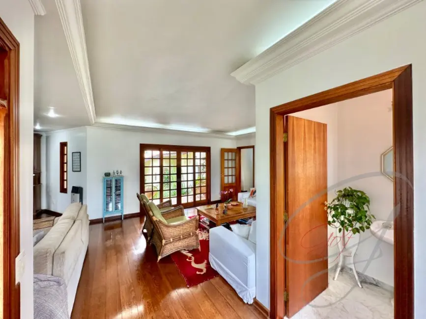 Casa de Condomínio com 4 quartos à venda, 423m2 em Granja Viana II, Cotia - SP - imagem 4 Foto 4 de Casa de Condomínio com 4 quartos à venda, 423m2 em Granja Viana II, Cotia - SP