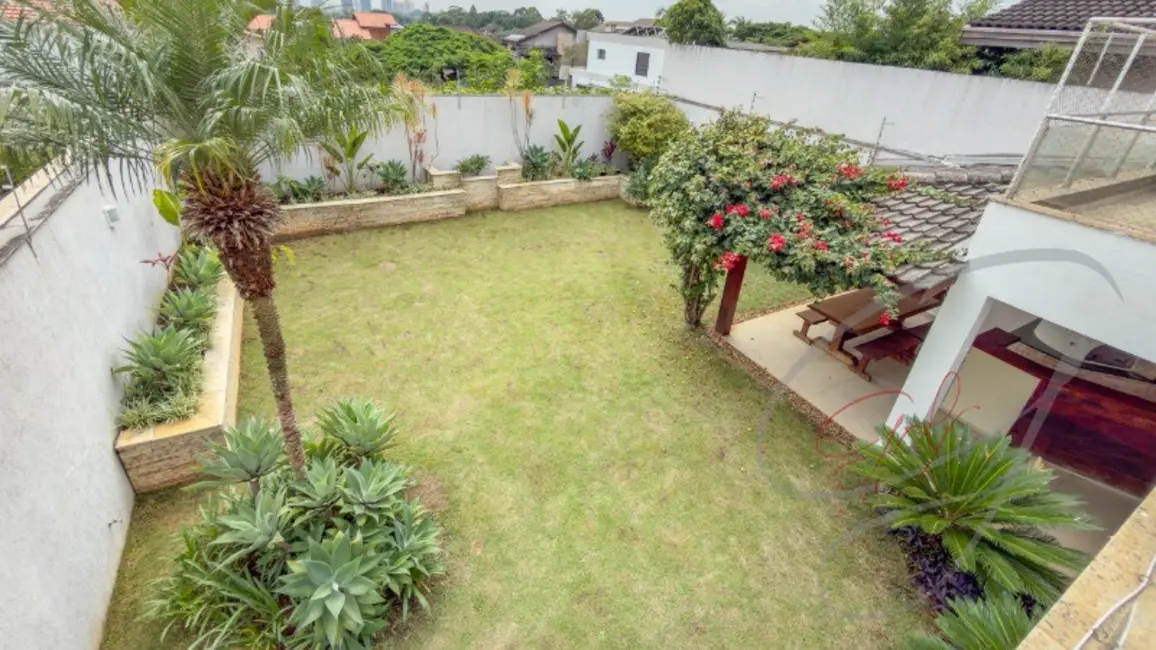 Casa com 3 quartos à venda, 250m2 em Osasco - SP - imagem 7 Foto 7 de Casa com 3 quartos à venda, 250m2 em Osasco - SP