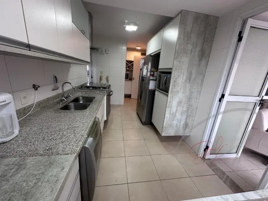 Apartamento com 4 quartos para alugar, 140m2 em Vila São Francisco, São Paulo - SP - imagem 4 Foto 4 de Apartamento com 4 quartos para alugar, 140m2 em Vila São Francisco, São Paulo - SP