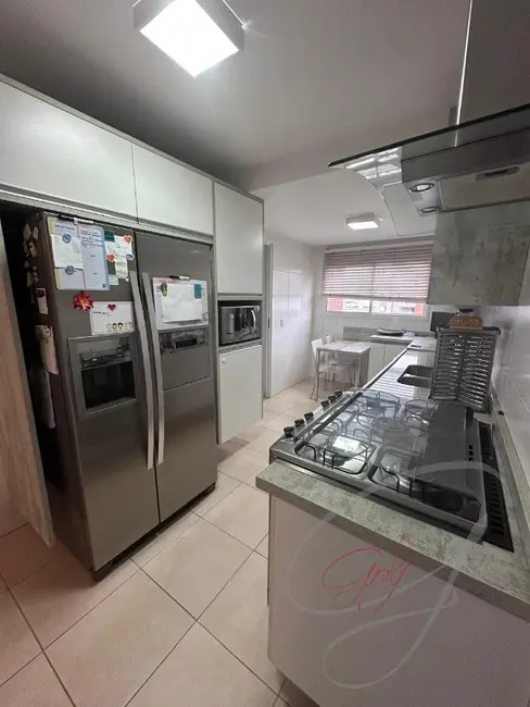 Apartamento com 4 quartos para alugar, 140m2 em Vila São Francisco, São Paulo - SP - imagem 6 Foto 6 de Apartamento com 4 quartos para alugar, 140m2 em Vila São Francisco, São Paulo - SP