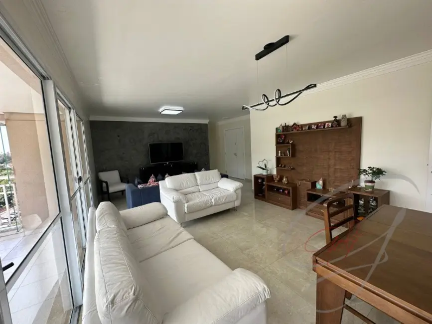 Foto 4 de Apartamento com 3 quartos para alugar, 196m2 em Parque dos Príncipes, São Paulo - SP