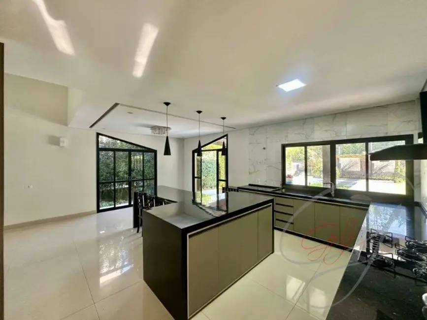 Foto 8 de Casa de Condomínio com 4 quartos à venda e para alugar, 360m2 em Granja Viana, Cotia - SP