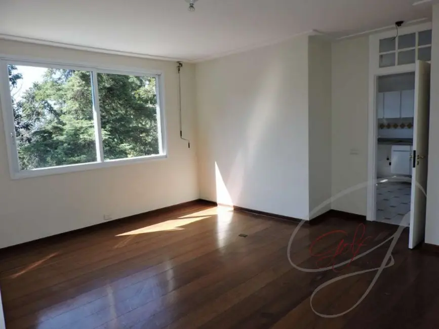 Casa de Condomínio com 6 quartos à venda e para alugar, 550m2 em Granja Viana, Carapicuiba - SP - imagem 4 Foto 4 de Casa de Condomínio com 6 quartos à venda e para alugar, 550m2 em Granja Viana, Carapicuiba - SP