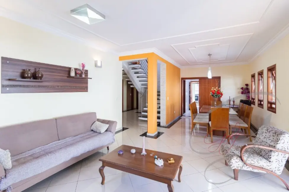 Casa com 4 quartos à venda, 315m2 em City Bussocaba, Osasco - SP - imagem 2 Foto 2 de Casa com 4 quartos à venda, 315m2 em City Bussocaba, Osasco - SP