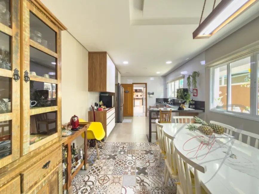 Casa com 3 quartos à venda, 232m2 em Umuarama, Osasco - SP - imagem 9 Foto 9 de Casa com 3 quartos à venda, 232m2 em Umuarama, Osasco - SP