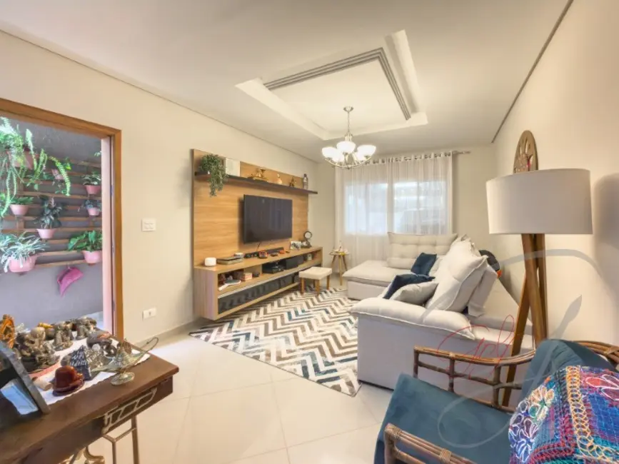 Casa com 3 quartos à venda, 232m2 em Umuarama, Osasco - SP - imagem 3 Foto 3 de Casa com 3 quartos à venda, 232m2 em Umuarama, Osasco - SP