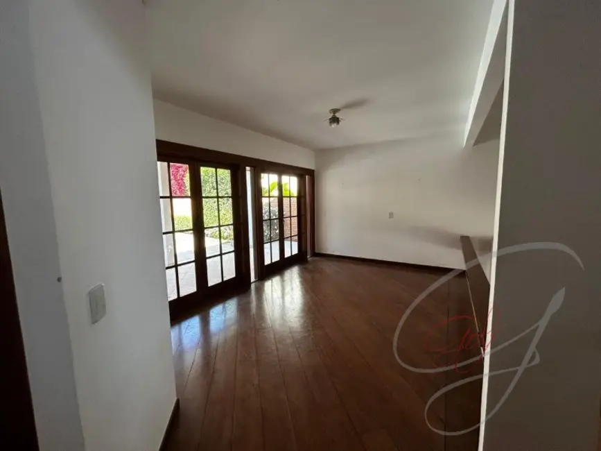 Casa de Condomínio com 4 quartos à venda, 360m2 em Alphaville, Santana De Parnaiba - SP - imagem 3 Foto 3 de Casa de Condomínio com 4 quartos à venda, 360m2 em Alphaville, Santana De Parnaiba - SP