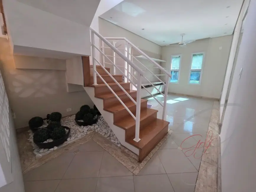 Foto 2 de Casa de Condomínio com 4 quartos à venda, 170m2 em Parque dos Príncipes, São Paulo - SP