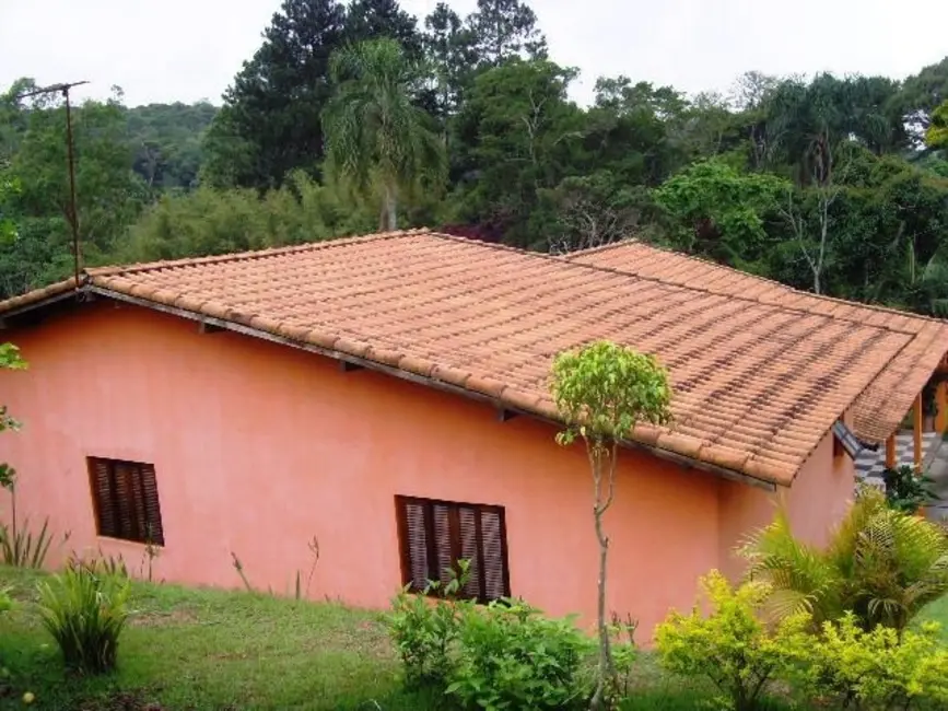 Casa com 3 quartos à venda, 230m2 em Olaria, Itapecerica Da Serra - SP - imagem 7 Foto 7 de Casa com 3 quartos à venda, 230m2 em Olaria, Itapecerica Da Serra - SP
