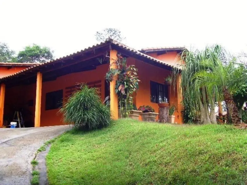 Casa com 3 quartos à venda, 230m2 em Olaria, Itapecerica Da Serra - SP - imagem 6 Foto 6 de Casa com 3 quartos à venda, 230m2 em Olaria, Itapecerica Da Serra - SP