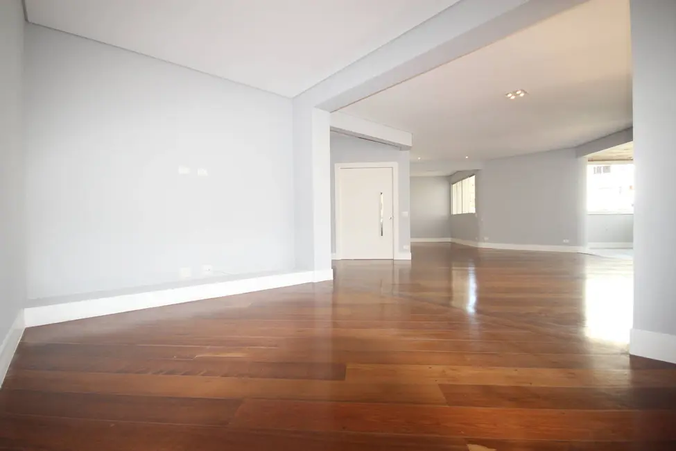 Foto 1 de Apartamento à venda e para alugar, 244m2 em Vila Uberabinha, São Paulo - SP