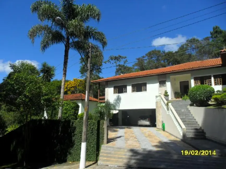 Casa de Condomínio com 4 quartos à venda, 2000m2 em Olaria, Itapecerica Da Serra - SP - imagem 3 Foto 3 de Casa de Condomínio com 4 quartos à venda, 2000m2 em Olaria, Itapecerica Da Serra - SP