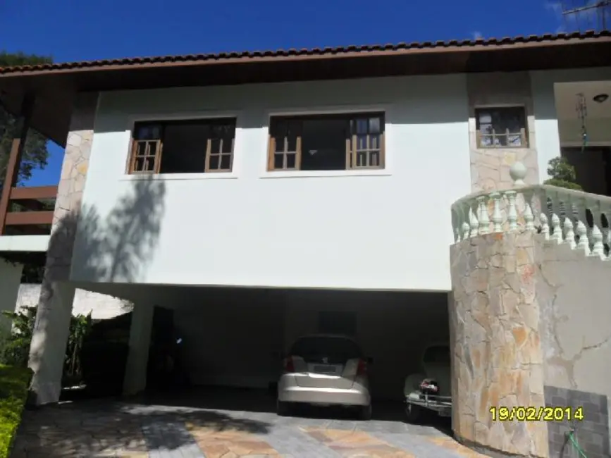 Casa de Condomínio com 4 quartos à venda, 2000m2 em Olaria, Itapecerica Da Serra - SP - imagem 5 Foto 5 de Casa de Condomínio com 4 quartos à venda, 2000m2 em Olaria, Itapecerica Da Serra - SP