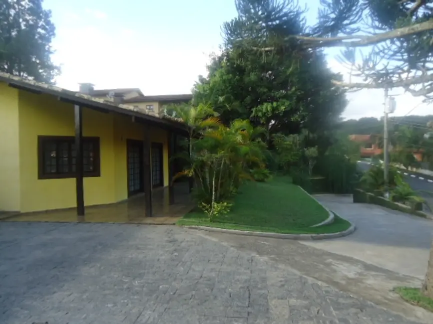 Casa de Condomínio com 3 quartos à venda, 400m2 em Olaria, Itapecerica Da Serra - SP - imagem 3 Foto 3 de Casa de Condomínio com 3 quartos à venda, 400m2 em Olaria, Itapecerica Da Serra - SP