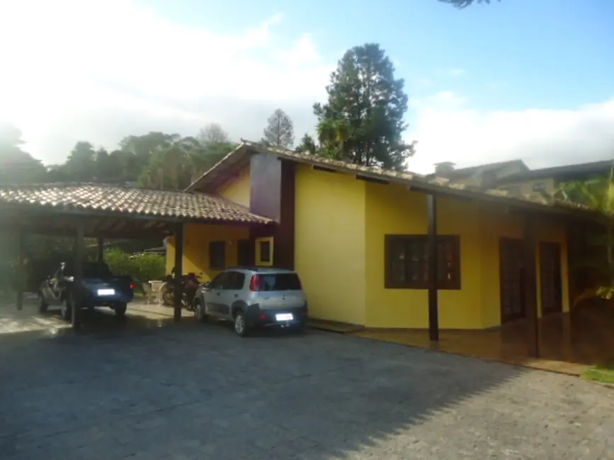 Foto 2 de Casa de Condomínio com 3 quartos à venda, 400m2 em Olaria, Itapecerica Da Serra - SP