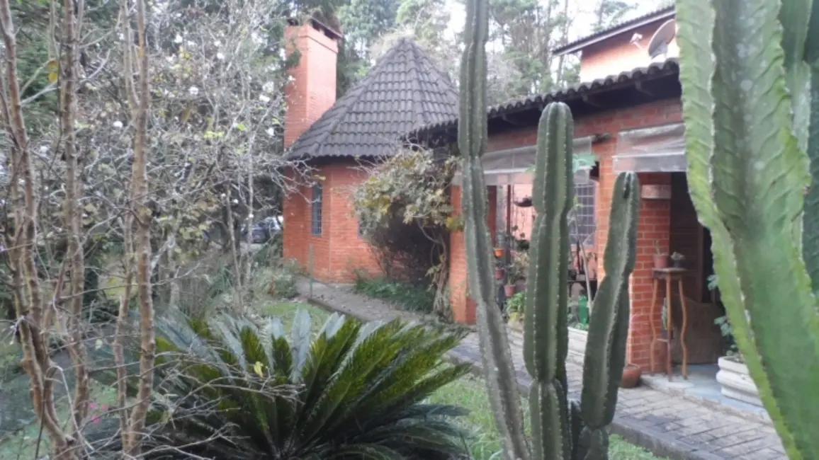 Casa de Condomínio com 3 quartos à venda, 423m2 em Olaria, Itapecerica Da Serra - SP - imagem 3 Foto 3 de Casa de Condomínio com 3 quartos à venda, 423m2 em Olaria, Itapecerica Da Serra - SP