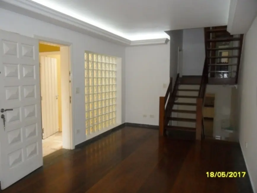 Foto 7 de Casa com 3 quartos à venda, 143m2 em Jardim Londrina, São Paulo - SP