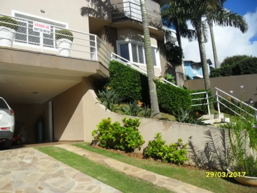 Foto 2 de Casa de Condomínio com 3 quartos à venda, 242m2 em Itapecerica Da Serra - SP