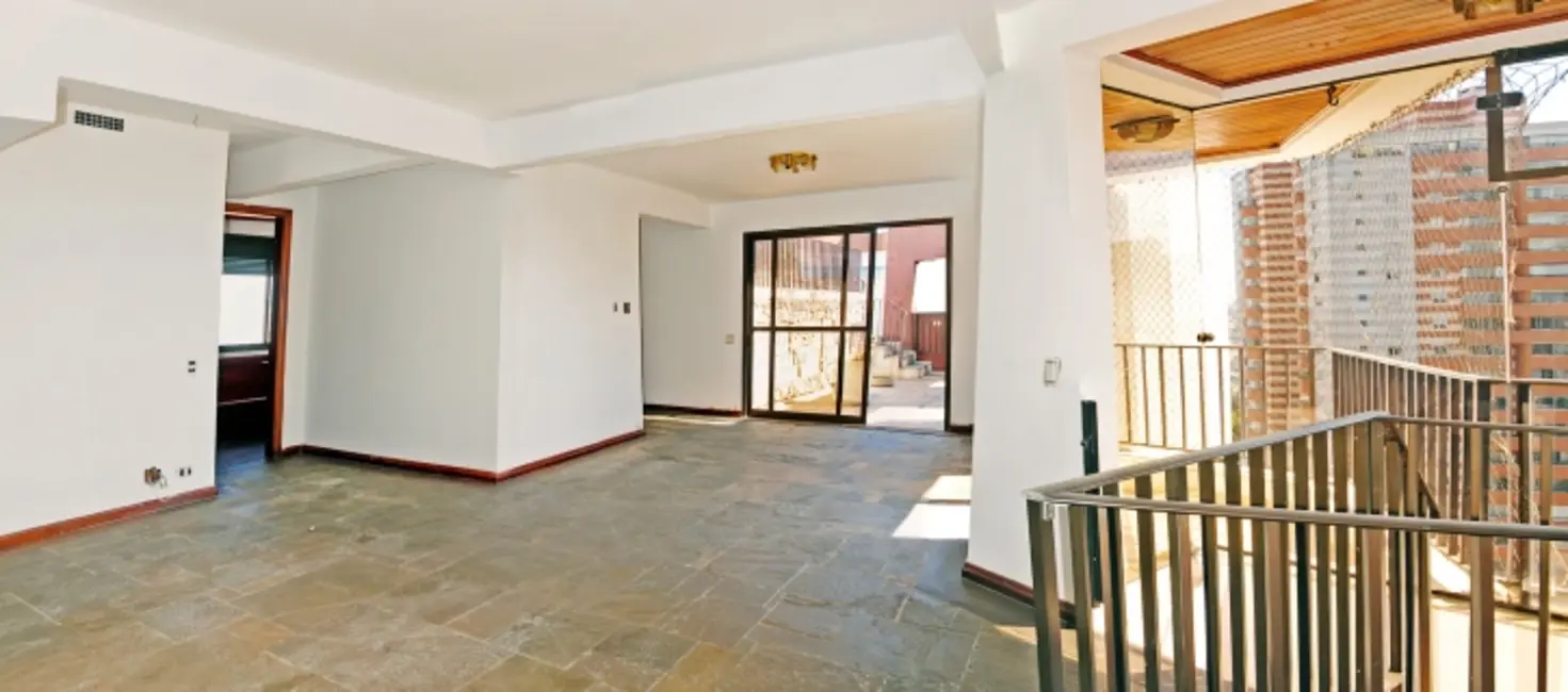 Cobertura com 4 quartos à venda, 574m2 em Interlagos, São Paulo - SP - imagem 3 Foto 3 de Cobertura com 4 quartos à venda, 574m2 em Interlagos, São Paulo - SP