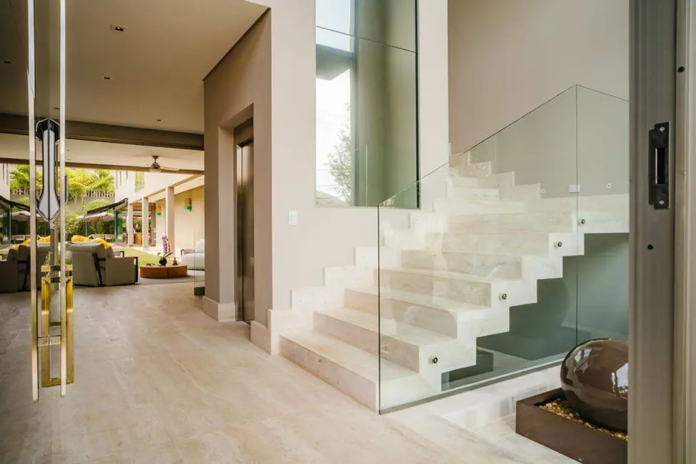 Casa à venda, 1180m2 em Tamboré, Santana De Parnaiba - SP - imagem 4 Foto 4 de Casa à venda, 1180m2 em Tamboré, Santana De Parnaiba - SP