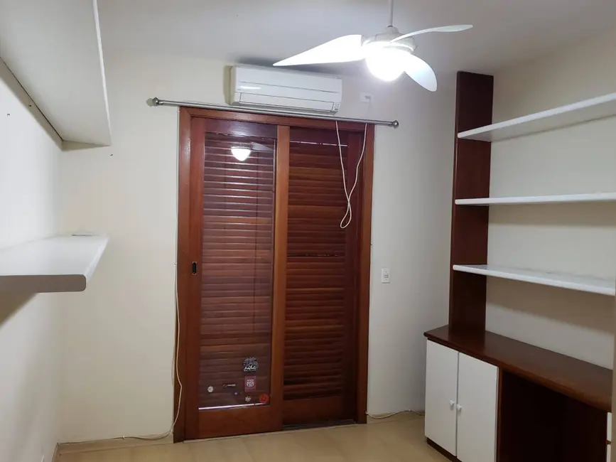 Foto 8 de Casa de Condomínio com 4 quartos para alugar, 300m2 em Alphaville, Santana De Parnaiba - SP