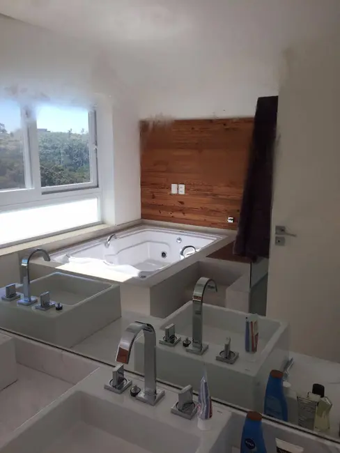 Casa com 4 quartos à venda, 330m2 em Alphaville, Santana De Parnaiba - SP - imagem 5 Foto 5 de Casa com 4 quartos à venda, 330m2 em Alphaville, Santana De Parnaiba - SP