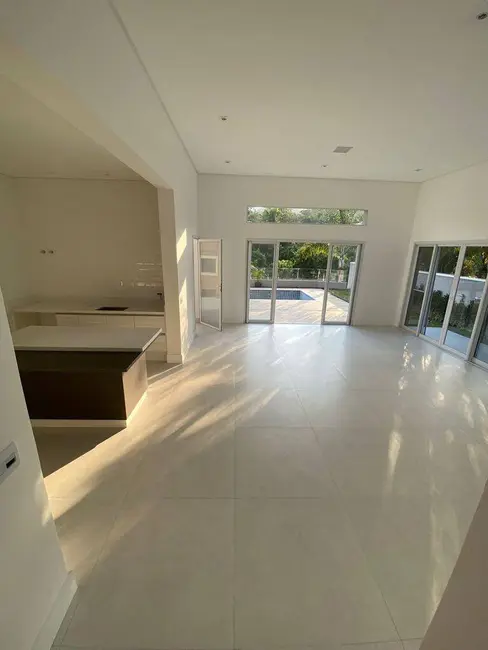 Foto 6 de Casa de Condomínio com 5 quartos à venda e para alugar, 280m2 em Alphaville, Santana De Parnaiba - SP