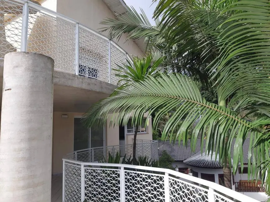 Casa com 5 quartos para alugar, 1500m2 em Residencial Tamboré, Barueri - SP - imagem 2 Foto 2 de Casa com 5 quartos para alugar, 1500m2 em Residencial Tamboré, Barueri - SP