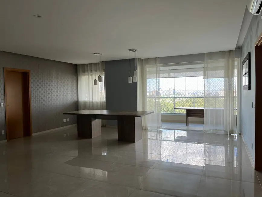 Apartamento com 3 quartos para alugar, 172m2 em Tamboré, Santana De Parnaiba - SP - imagem 3 Foto 3 de Apartamento com 3 quartos para alugar, 172m2 em Tamboré, Santana De Parnaiba - SP