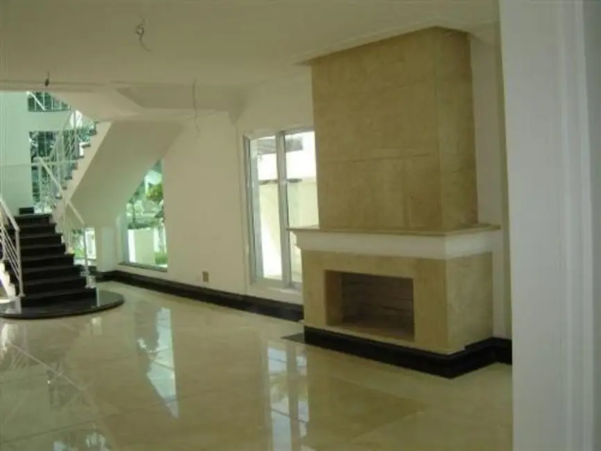 Foto 4 de Casa à venda e para alugar em Tamboré, Santana De Parnaiba - SP