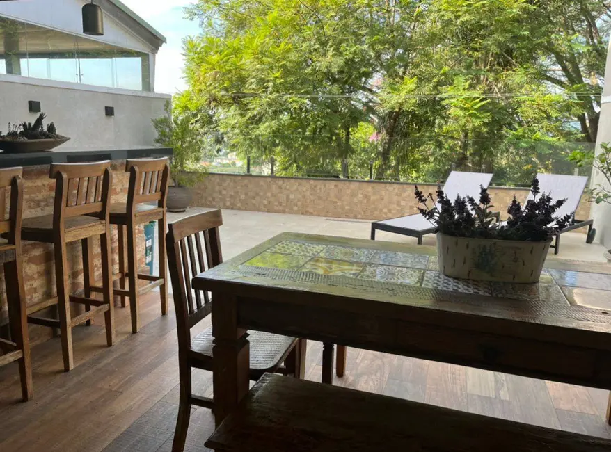 Foto 3 de Casa de Condomínio com 3 quartos à venda, 190m2 em Alphaville, Santana De Parnaiba - SP