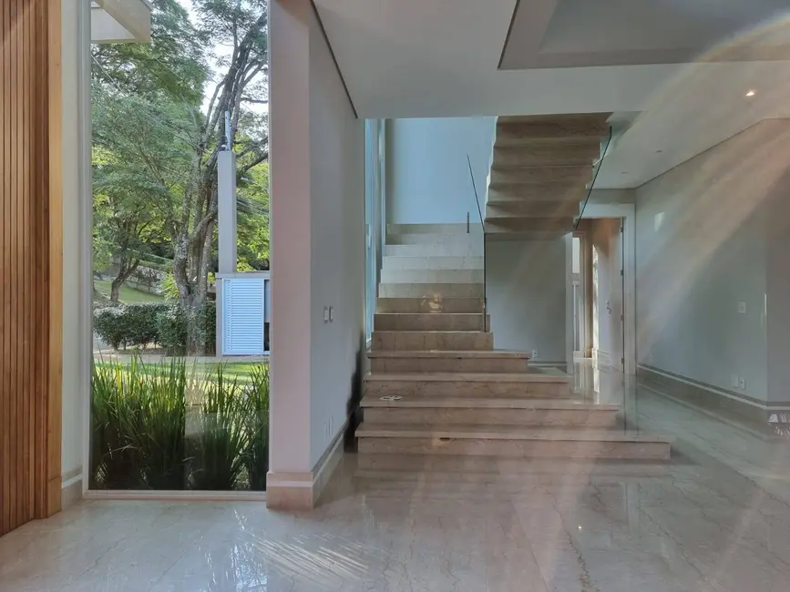 Casa com 6 quartos à venda e para alugar, 730m2 em Alphaville, Santana De Parnaiba - SP - imagem 6 Foto 6 de Casa com 6 quartos à venda e para alugar, 730m2 em Alphaville, Santana De Parnaiba - SP