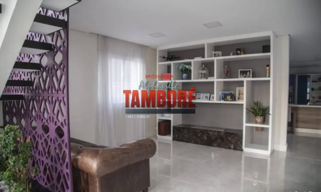 Casa com 5 quartos à venda, 375m2 em Alphaville, Santana De Parnaiba - SP - imagem 3 Foto 3 de Casa com 5 quartos à venda, 375m2 em Alphaville, Santana De Parnaiba - SP