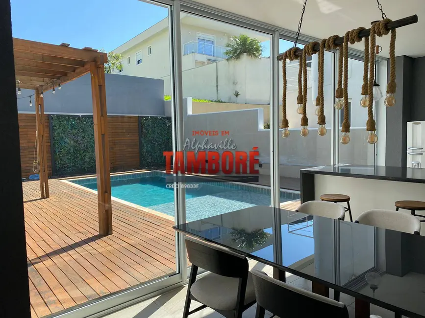 Casa com 5 quartos à venda e para alugar, 420m2 em Alphaville, Santana De Parnaiba - SP - imagem 8 Foto 8 de Casa com 5 quartos à venda e para alugar, 420m2 em Alphaville, Santana De Parnaiba - SP