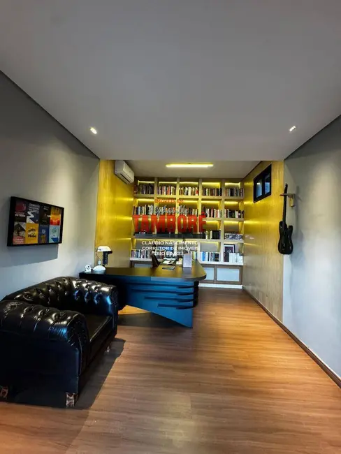 Casa com 4 quartos à venda, 410m2 em Barueri - SP - imagem 2 Foto 2 de Casa com 4 quartos à venda, 410m2 em Barueri - SP