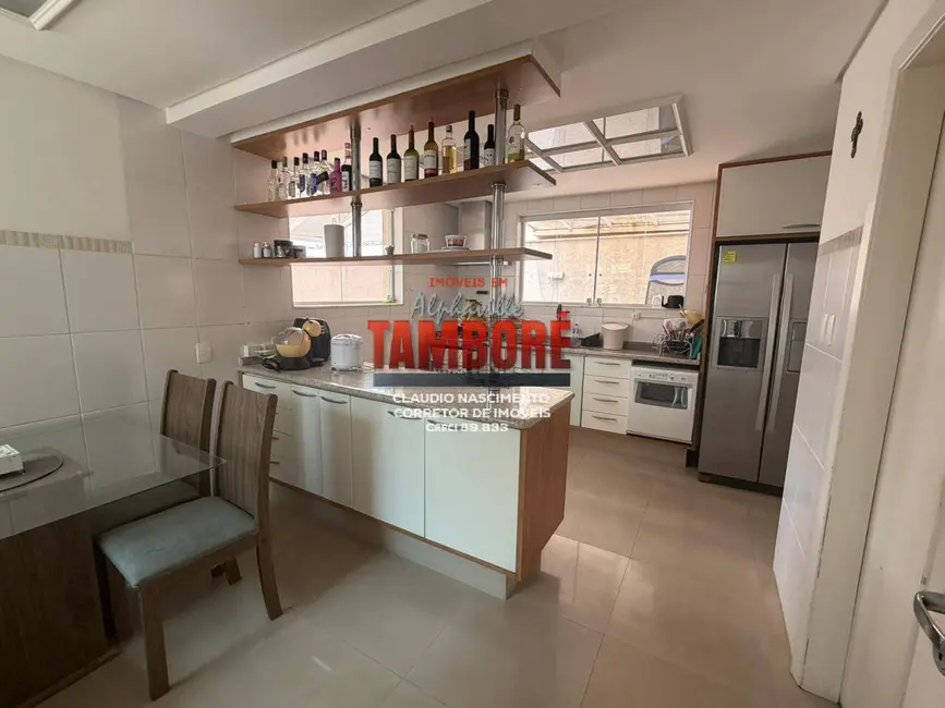 Foto 3 de Casa com 5 quartos à venda, 271m2 em Barueri - SP