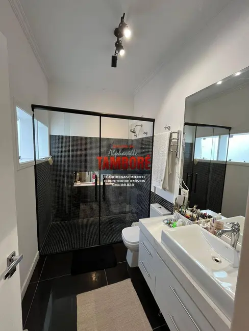 Casa à venda e para alugar, 350m2 em Alphaville, Santana De Parnaiba - SP - imagem 8 Foto 8 de Casa à venda e para alugar, 350m2 em Alphaville, Santana De Parnaiba - SP