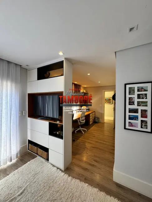 Casa com 5 quartos à venda, 365m2 em Alphaville, Santana De Parnaiba - SP - imagem 9 Foto 9 de Casa com 5 quartos à venda, 365m2 em Alphaville, Santana De Parnaiba - SP
