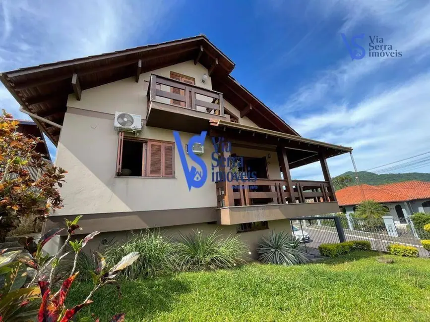 Foto 3 de Casa com 4 quartos à venda, 426m2 em Igrejinha - RS