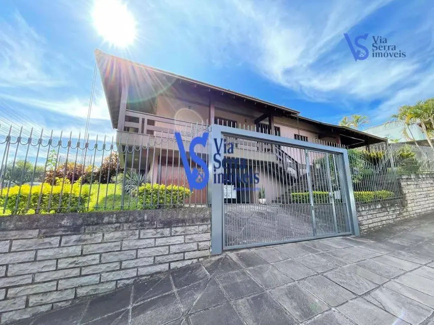 Foto 1 de Casa com 4 quartos à venda, 426m2 em Igrejinha - RS