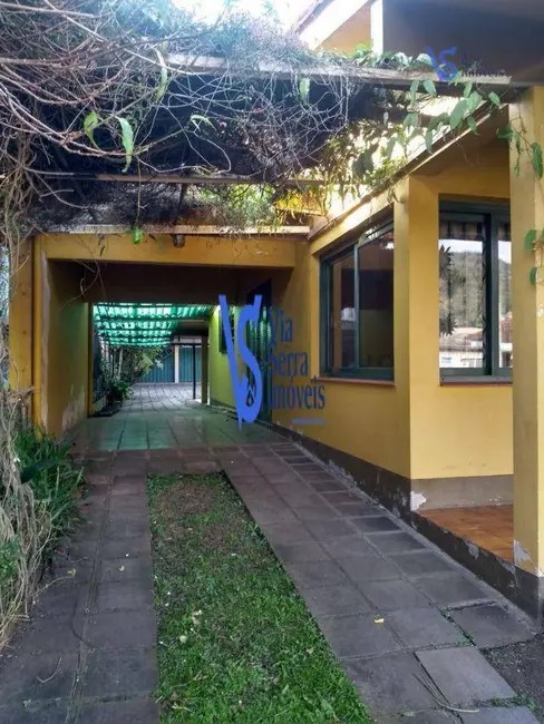 Casa com 3 quartos à venda, 520m2 em Centro, Igrejinha - RS - imagem 1 Foto 1 de Casa com 3 quartos à venda, 520m2 em Centro, Igrejinha - RS
