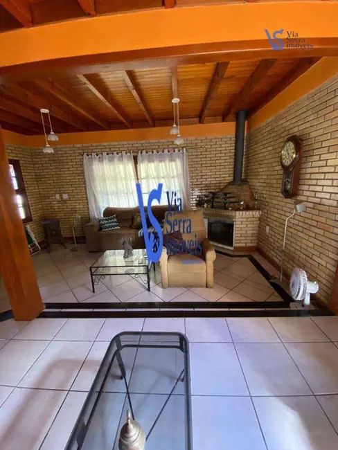 Casa com 3 quartos à venda, 450m2 em Igrejinha - RS - imagem 4 Foto 4 de Casa com 3 quartos à venda, 450m2 em Igrejinha - RS