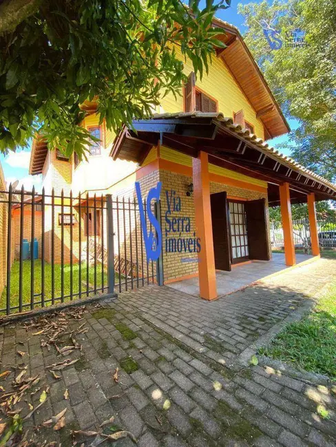 Casa com 3 quartos à venda, 450m2 em Igrejinha - RS - imagem 2 Foto 2 de Casa com 3 quartos à venda, 450m2 em Igrejinha - RS