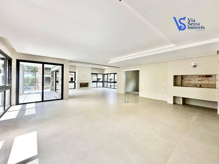 Foto 9 de Casa de Condomínio com 3 quartos à venda, 664m2 em Centro, Canela - RS