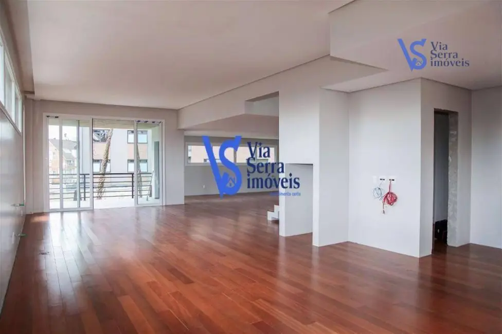 Casa de Condomínio com 4 quartos à venda, 958m2 em Centro, Canela - RS - imagem 9 Foto 9 de Casa de Condomínio com 4 quartos à venda, 958m2 em Centro, Canela - RS