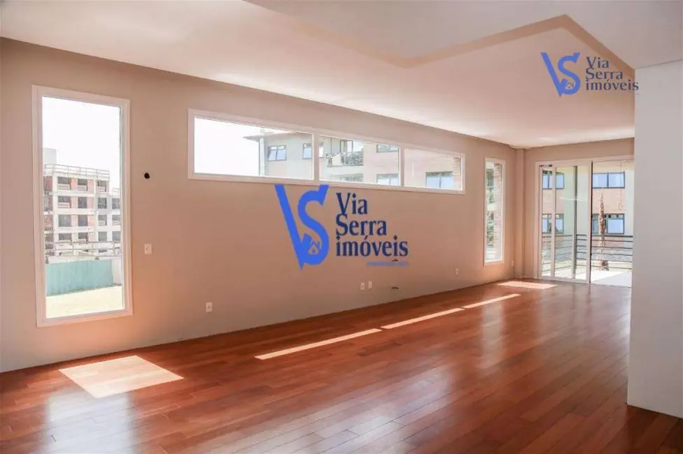 Casa de Condomínio com 4 quartos à venda, 958m2 em Centro, Canela - RS - imagem 8 Foto 8 de Casa de Condomínio com 4 quartos à venda, 958m2 em Centro, Canela - RS