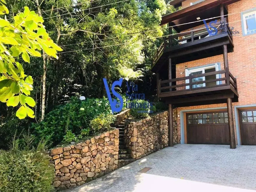 Casa de Condomínio com 3 quartos à venda, 600m2 em Canela - RS - imagem 9 Foto 9 de Casa de Condomínio com 3 quartos à venda, 600m2 em Canela - RS